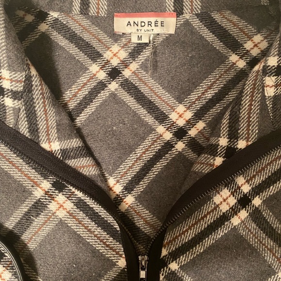 Collared half zip sweater - Picture 2 of 3